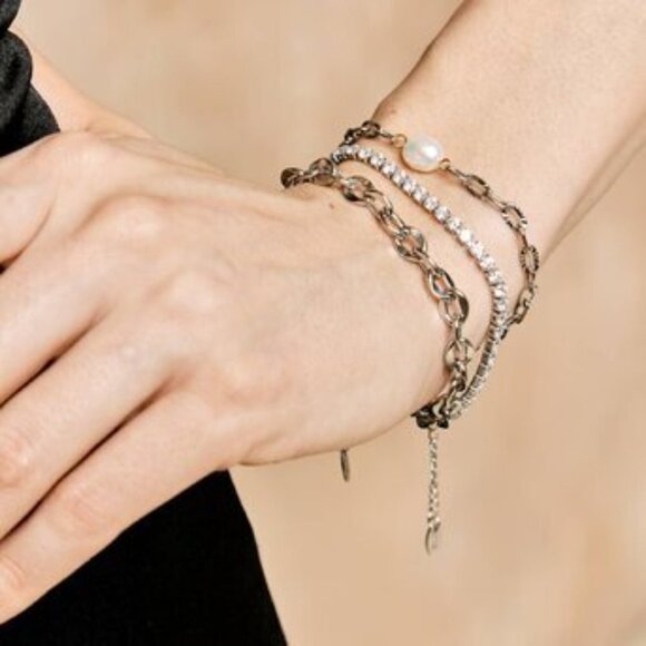 Delicate Space, Stainless steel bracelet - Picture 2 of 4